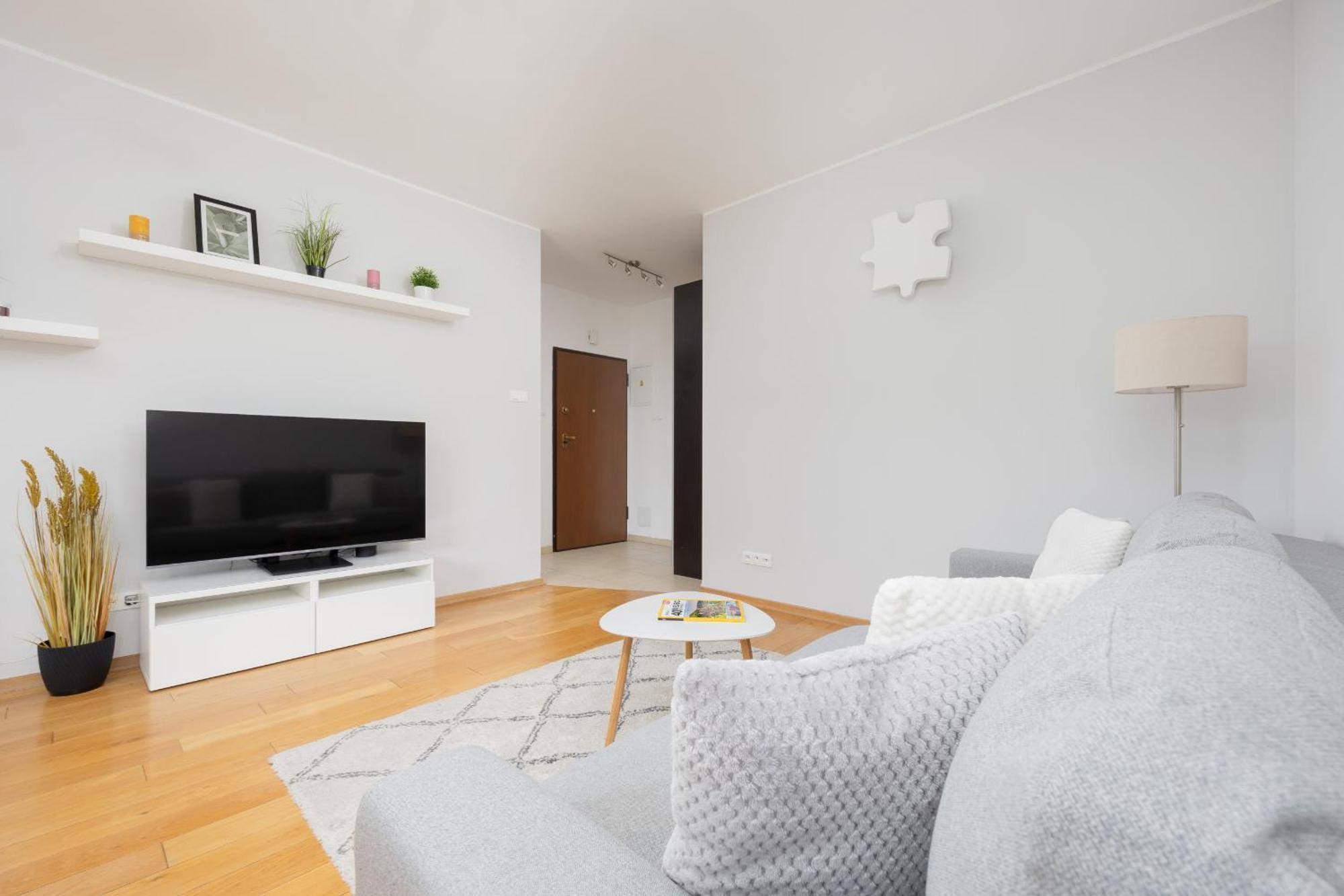 City Apartment With Parking Near Metro Mlociny By Noclegi Renters Warsaw Exterior photo